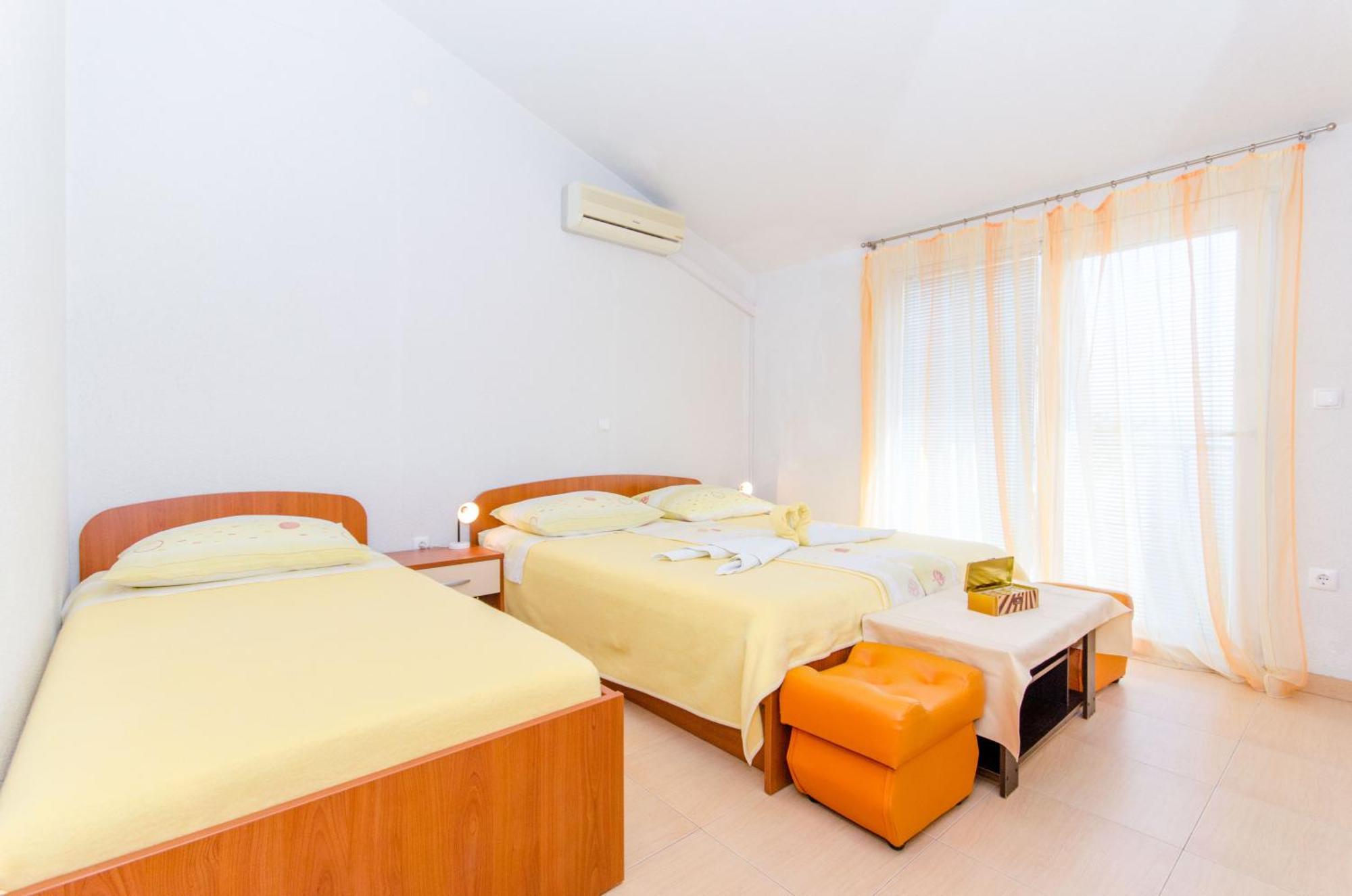 Knezovicapartments Živogošće 외부 사진
